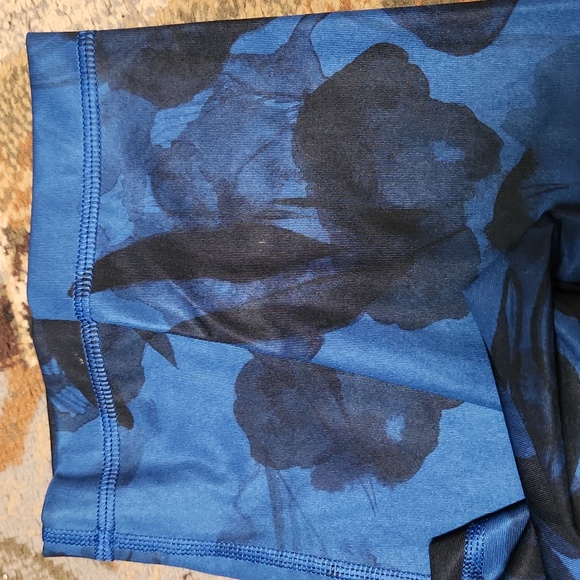 Lululemon Leggings - Picture 3 of 8